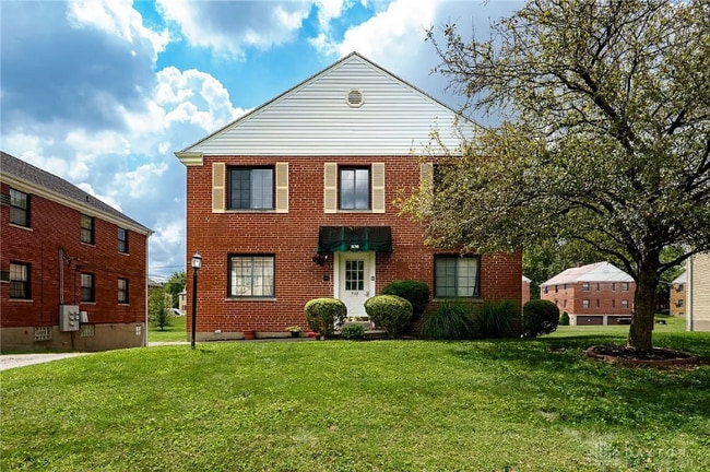 583 Wiltshire Blvd unit B, Kettering, OH 45419 - photo 3