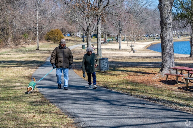 Allen Park Pond is also a short walk from Enfield Chase and is a great place to take an afternoon stroll.