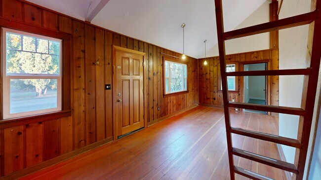 116 Crocker Ln, Eugene, OR 97404 - photo 2