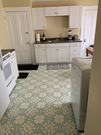 39 Ohio St Unit Fully furnished 2 bedroom, Bangor, ME 04401