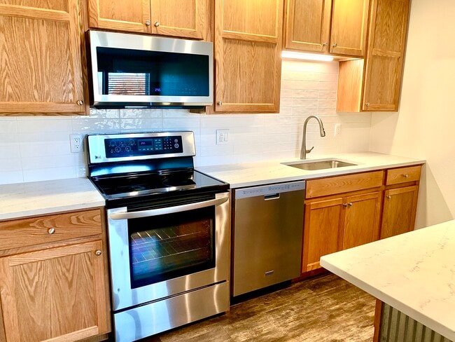 2020 W Plum St, Fort Collins, CO 80521 - photo 4