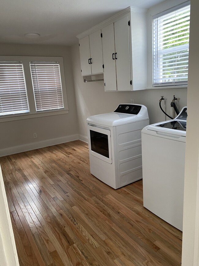 1353 E Rich St, Columbus, OH 43205 - photo 3