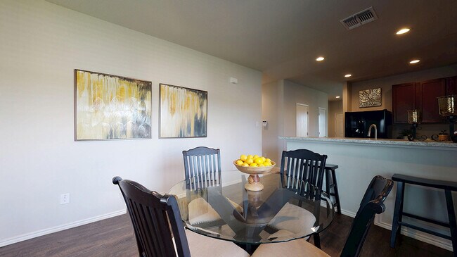 12 Oak Leaf Dr unit 36042450, Conway, AR 72032 - photo 6