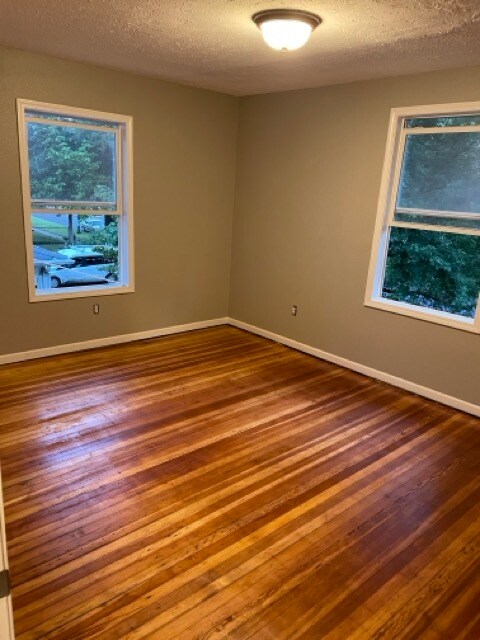 1417 N Broadway Ave, Springfield, MO 65802 - photo 2