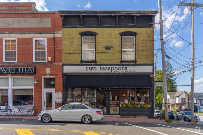Two Teaspoons is a popular bakery in Hardyston.
