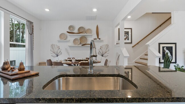 201 Hillsdale Place unit 36478542, Martinsburg, WV 25403 - photo 4