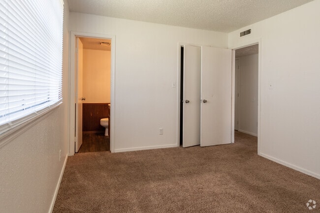 Sandpiper Apartments, Pauls Valley, OK 73075 - photo 6