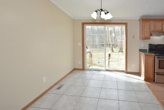 45794-37 1 2 37 1 2 St, Paw Paw, MI 49079 - photo 4