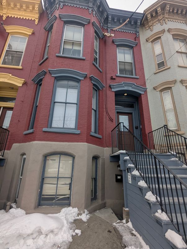 372 Clinton Ave, Albany, NY 12206