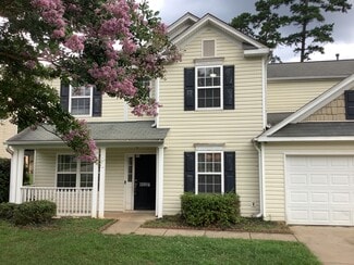6527 Forest Cross Dr, Charlotte, NC 28216
