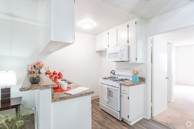 1BR,1BA-Kitchen