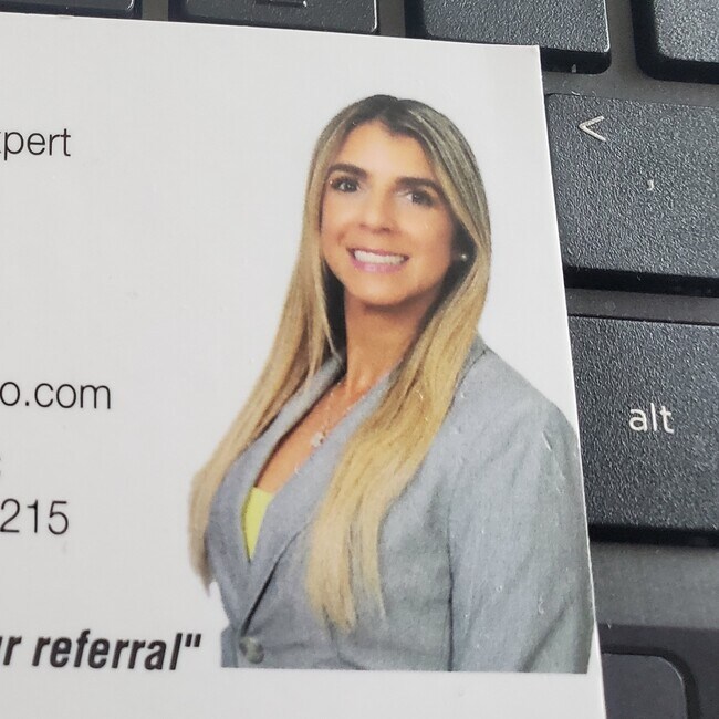 Agent Photo