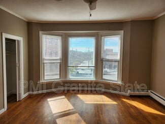 83 W Pearl St Unit 4, Nashua, NH 03060