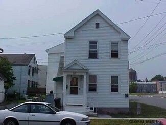 408 24th St Unit 2nd floor, Watervliet, NY 12189