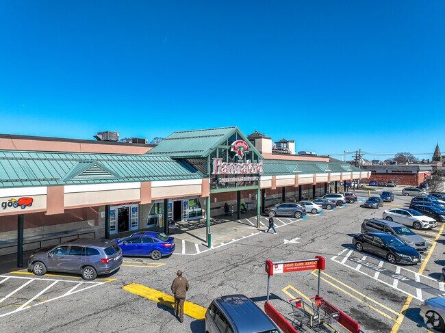 Stop by Hannaford near Waltham Highlands for your grocery needs.