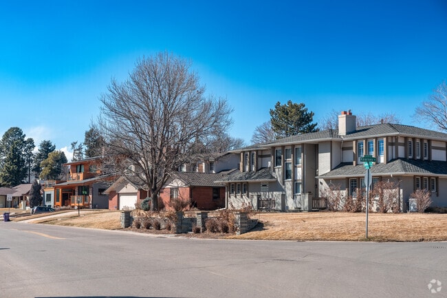 Tree‑lined streets of large estates define Hilltop’s residential feel.