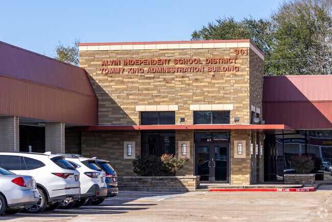 Iowa Colony is part of the highly rated Alvin Independent School District.