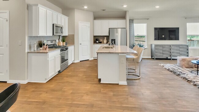 553 Osprey Dr, Leander, TX 78641 - photo 6