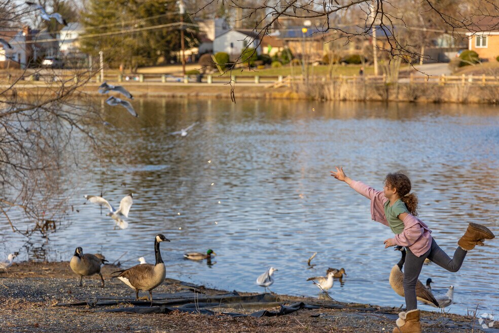 NH_Barrington_530175_P2_v2_040324