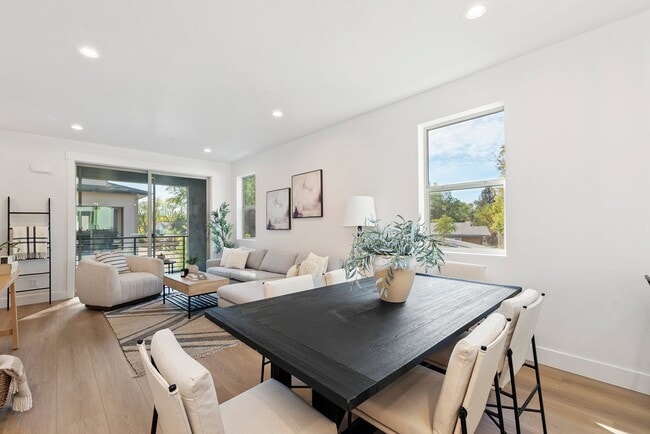 1727 S Rock View Ln, Boise, ID 83705 - photo 4