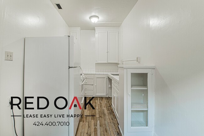 836 Sanborn Ave unit 211, Los Angeles, CA 90029 - photo 2