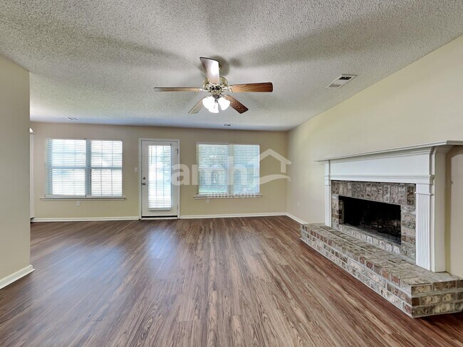 130 Parkview Rd, Savannah, GA 31419 - photo 6