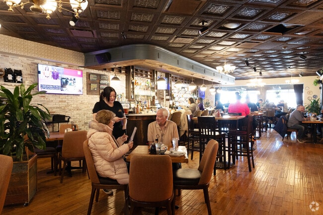 Cafe Madison is a new popular spot for food and more in Buckingham Lake-Crestwood.