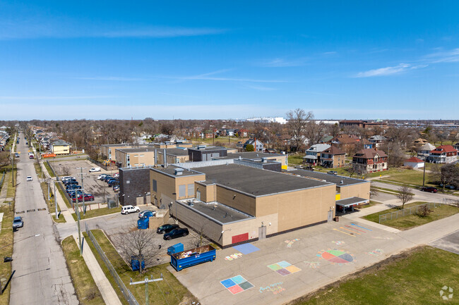 Hutchinson Elementary-Middle School is located minutes from downtown.
