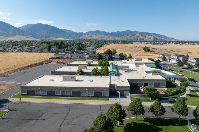 Copper Canyon Elementary School is located in the Tooele County neighborhood.