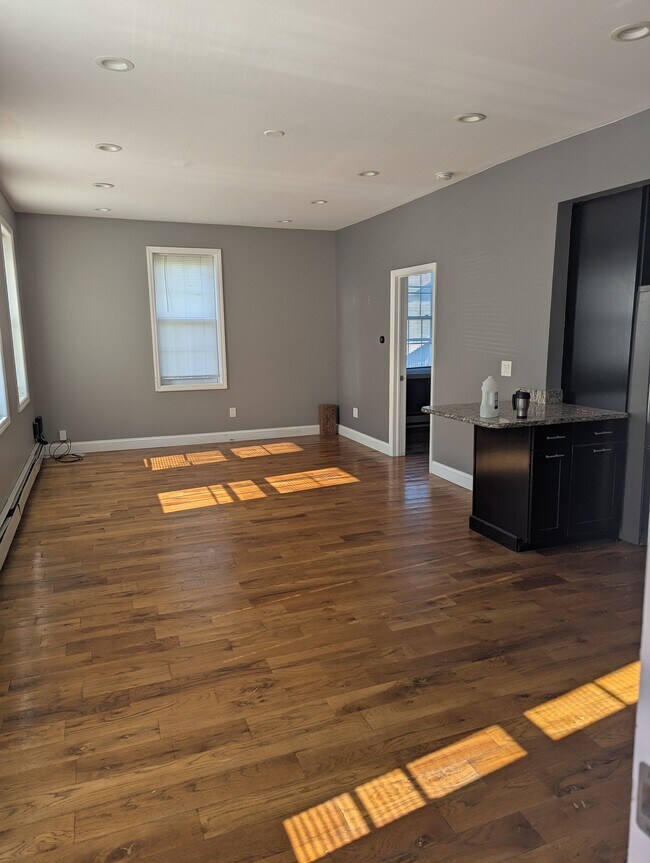 300 Cedar St unit 2, South Amboy, NJ 08879 - photo 5