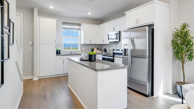 1213 Yeager Ave, Rialto, CA 92376 - photo 4