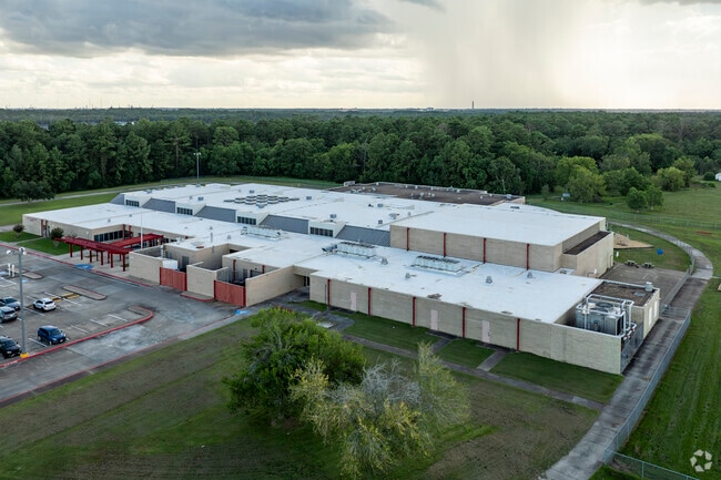Crosby Elementary School is part of the Crosby ISD.