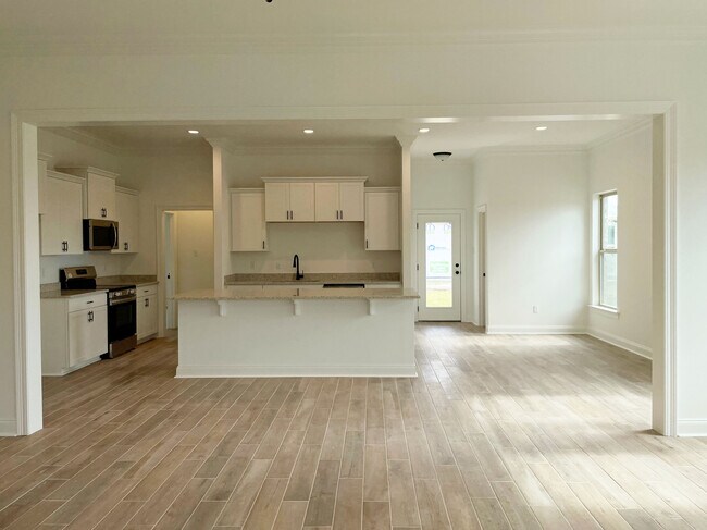 410 Rue Evangeline, Houma, LA 70364 - photo 2