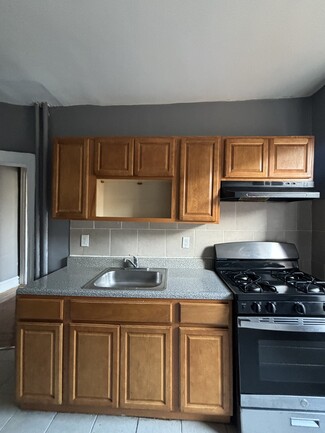 321 Park Ave Unit 14, Newark, NJ 07107