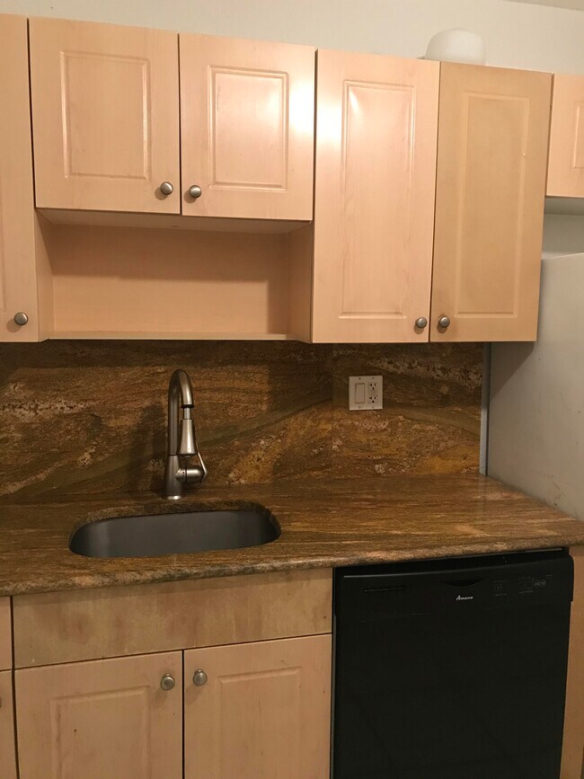 760 SE 2nd Ave unit D214, Deerfield Beach, FL 33441 - photo 5