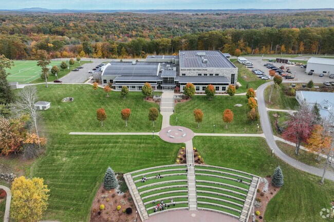 Students of Hardwick enjoy the quality education offered by Eagle Hill School.