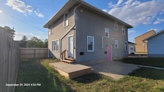 712 Grant Ave Unit 2, Charleston, IL 61920