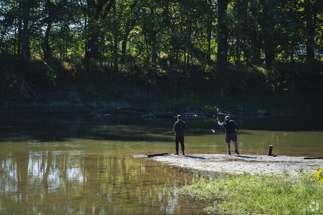 Rivergreenway is a short drive from Memorial Park for access to the Maumee river.
