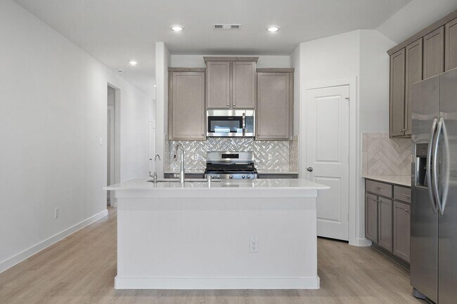 313 Goldeneye Duck Dr, Waller, TX 77484 - photo 4