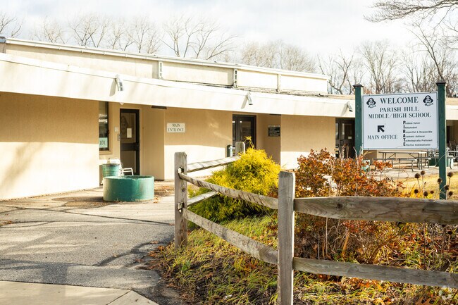 Parish Hill High School provides education in the neighborhood of 
Chaplin.