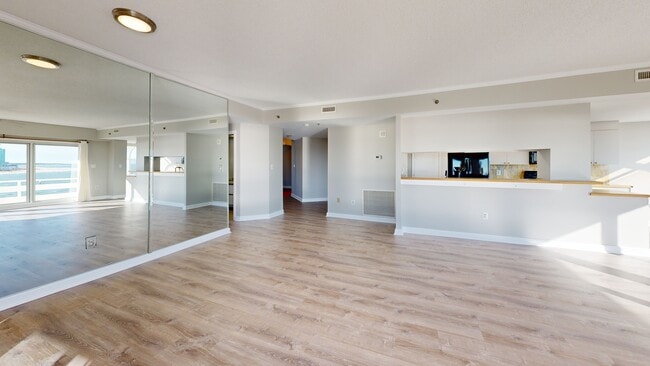 3556 Shore Dr unit 704, Virginia Beach, VA 23455 - photo 3