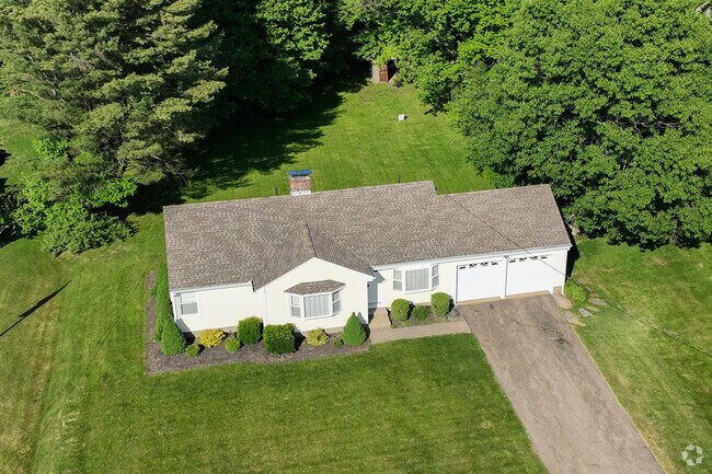 You will find many great ranch-style homes around Rutland's neighborhood.