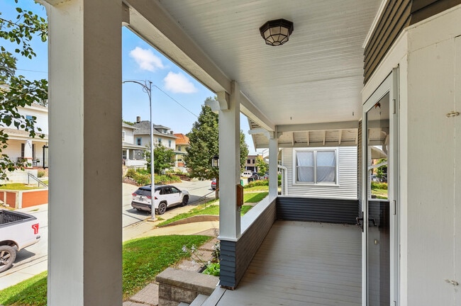 2965 Harris St, Omaha, NE 68105 - photo 4