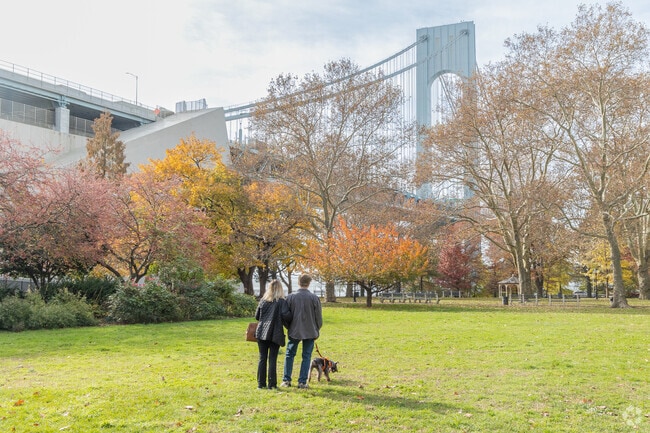 The views of the water and the Verrazabo Bridge are breathtaking at John Paul Jones Park.