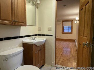 89 Myrtle St Unit 4, Boston, MA 02114