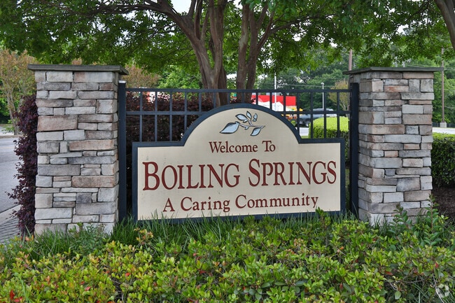 Boiling Springs near Spartanburg SC is a quiet and friendly community.