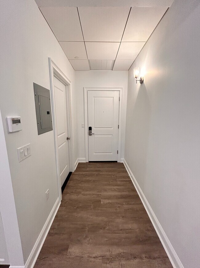 G Square, Providence, RI 02903 - photo 2