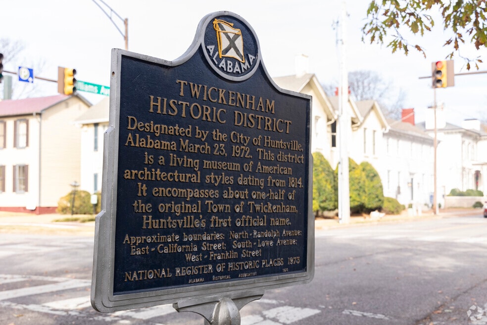 Twickenham Historic District