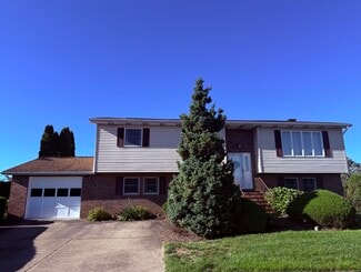 225 Greenwave Blvd, Kingston, PA 18704