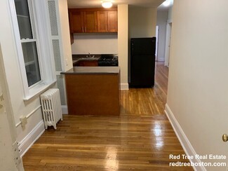 1788 Beacon St Unit 2A, Brookline, MA 02445